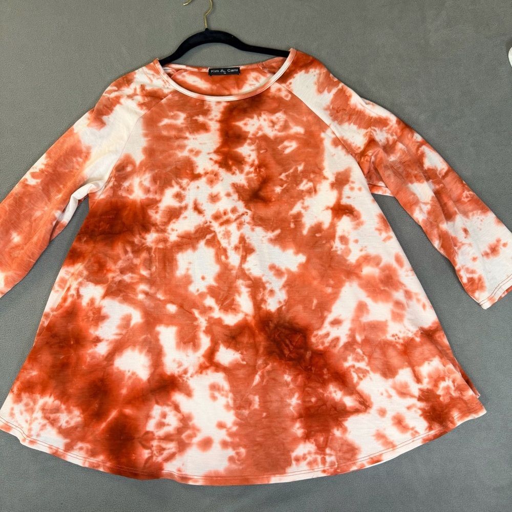 Kim & Cami Women's Red/ White Tie Dye- 3/4 Sleeve Top - Size 1X- NWOT